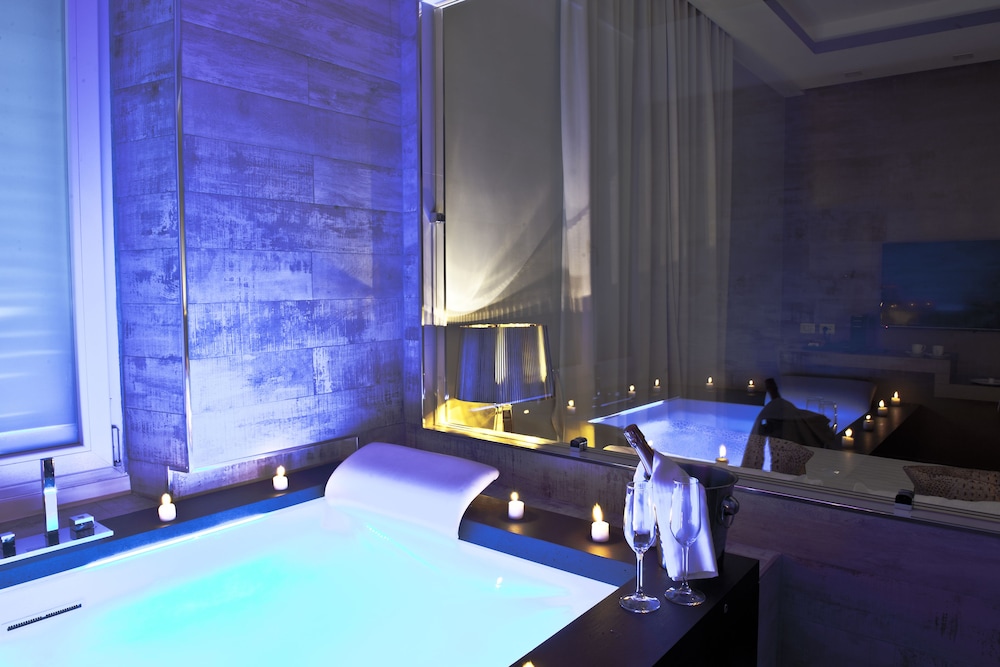 Corso Boutique Luxury Rooms 26/48