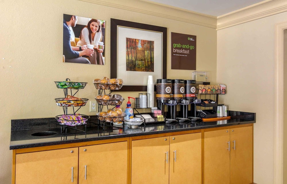 Extended Stay America - Richmond - W Broad St-Glenside-North 10/51