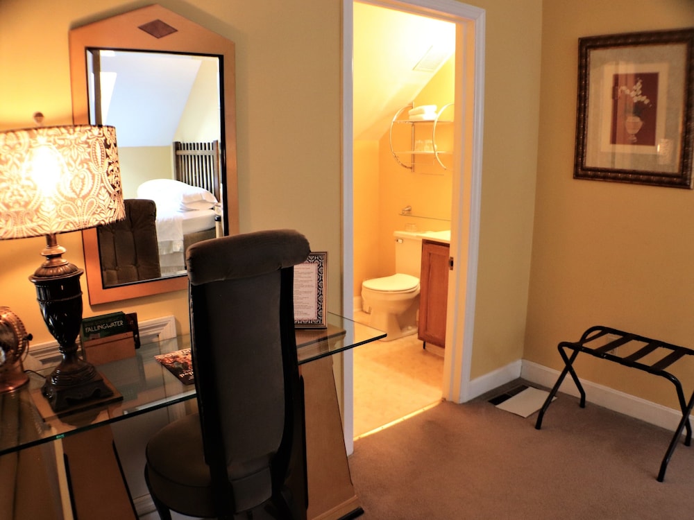 50 Lincoln Short North Bed and Breakfast 55/71