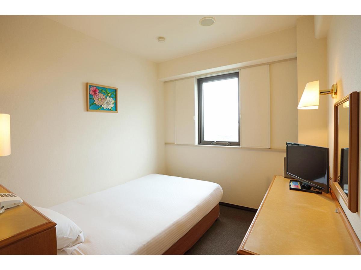 Semi Room, Single, Semi Double Bed