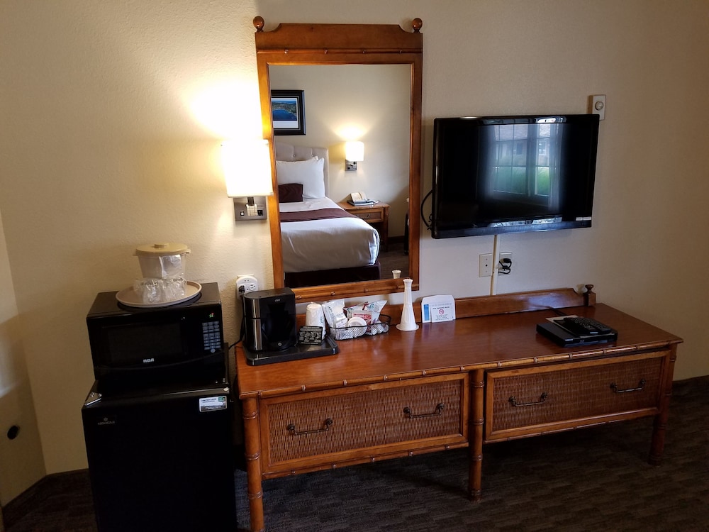 Lone Oak Lodge 26/35