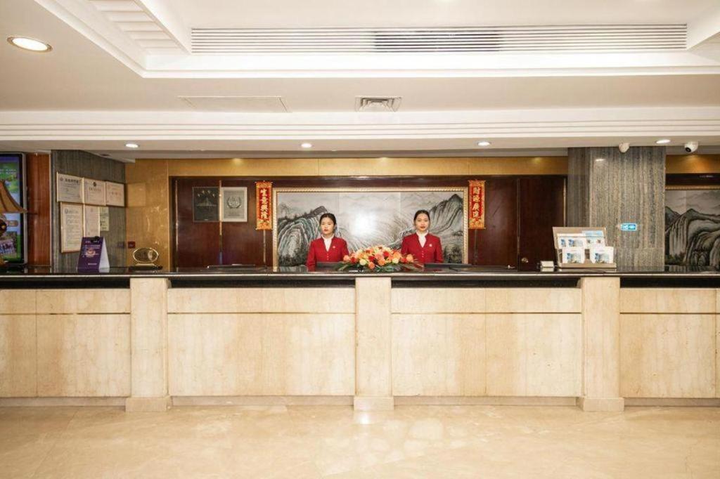 Foshan Emperor Hotel 4/69
