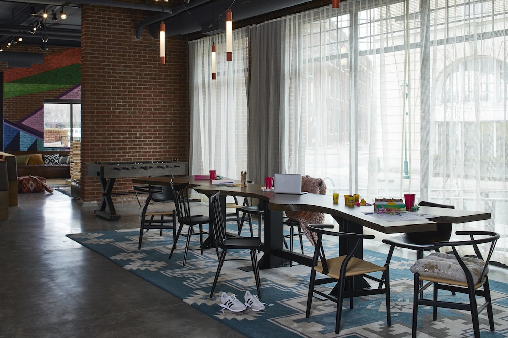 Moxy Chattanooga Downtown 48/60