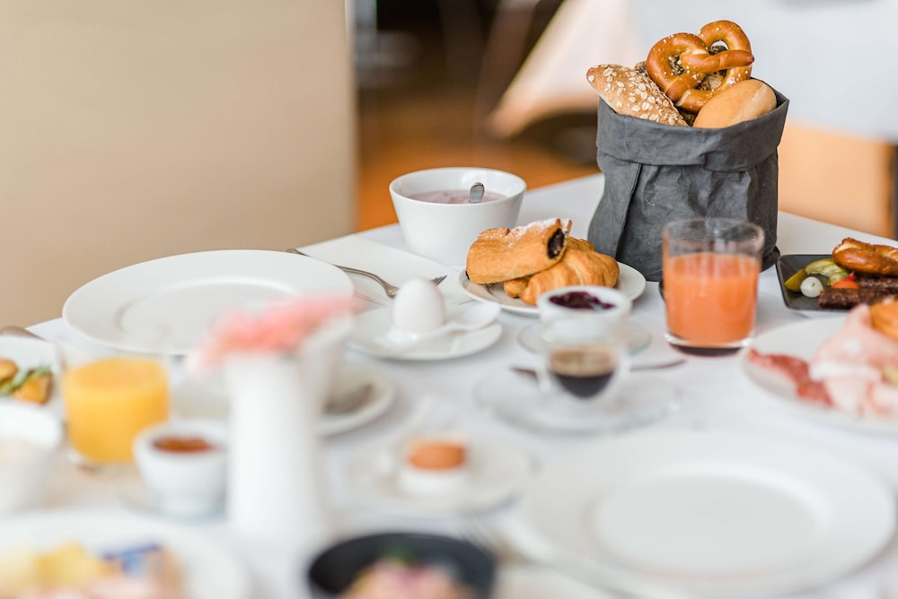 Boutique Hotel Atrium Munchen 48/64