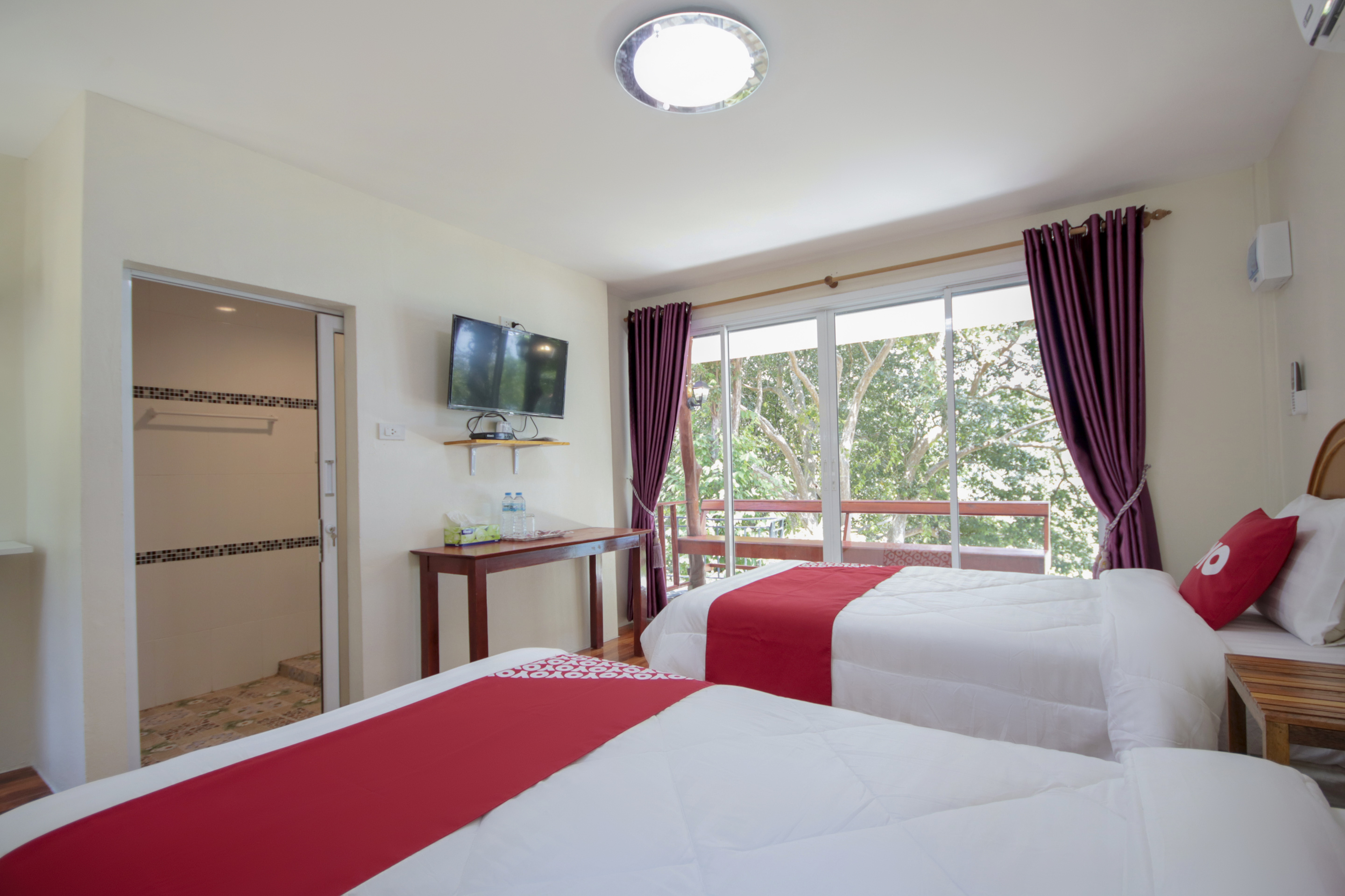 SUPERIOR, TWIN BEDS