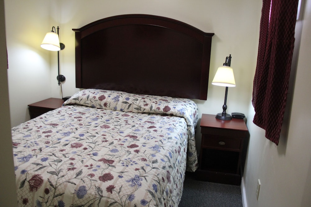 Pleasant Hill Motel 15/19