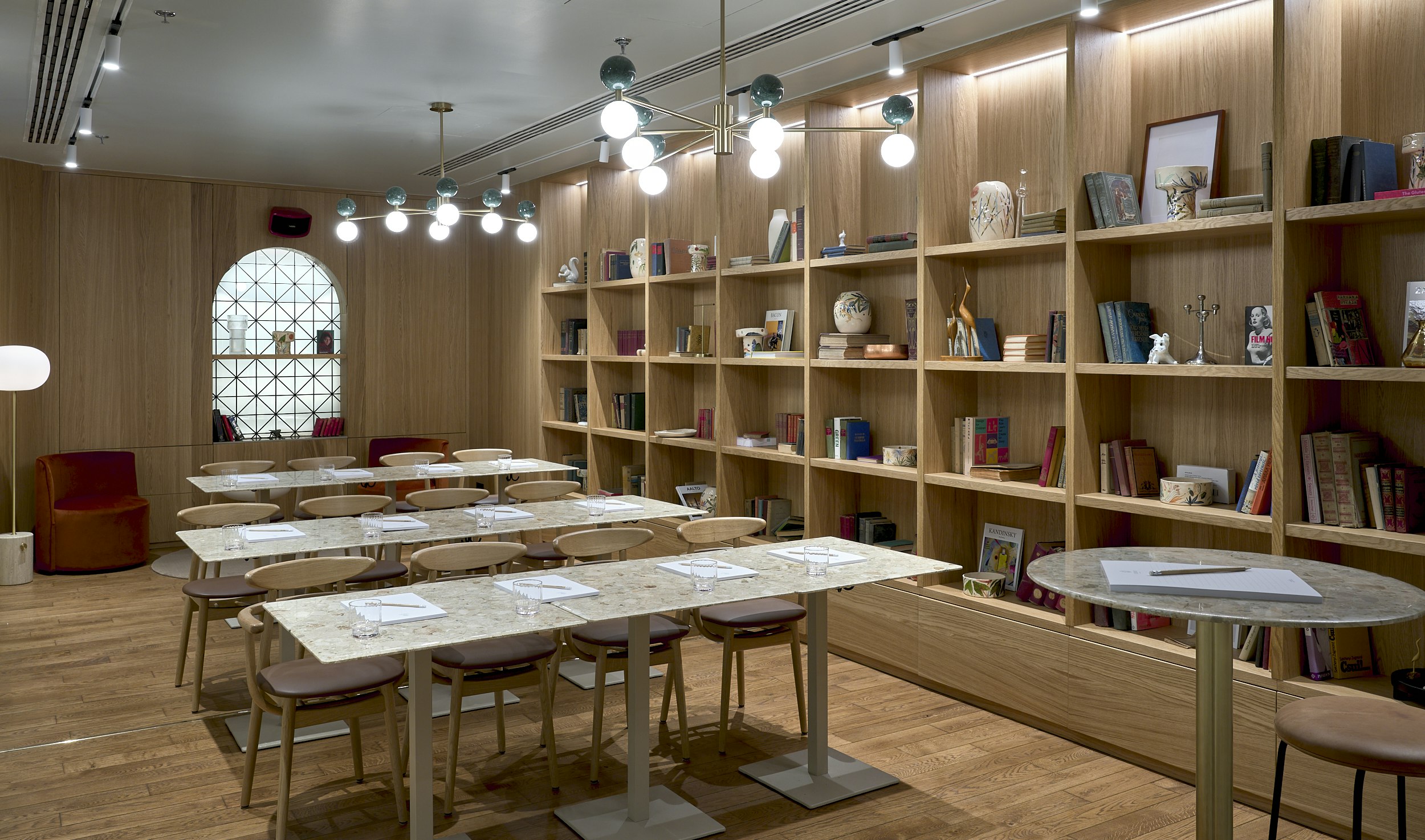 Verno House Budapest, Vignette Collection, an IHG Hotel 34/50