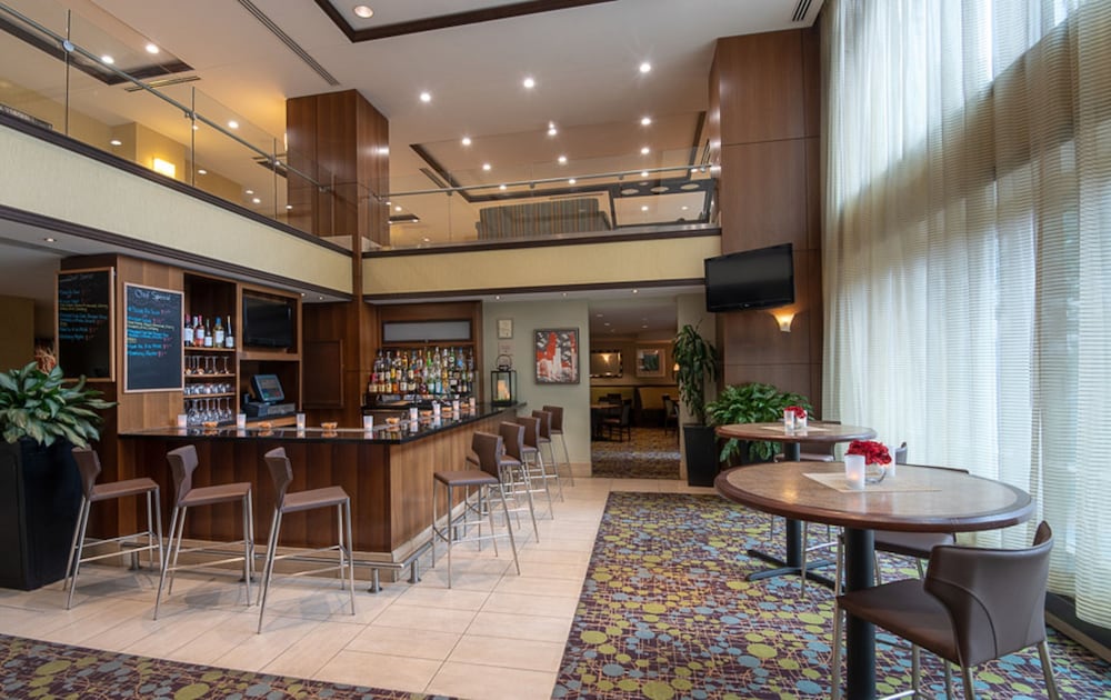 Hilton Garden Inn Bethesda Downtown 54/76