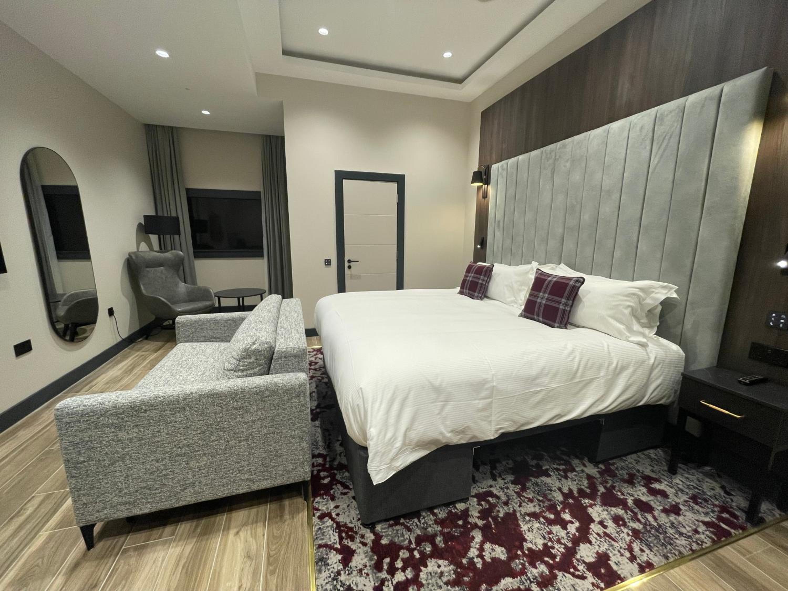 غرفة تنفيذية، Tynecastle Park Hotel 4/7