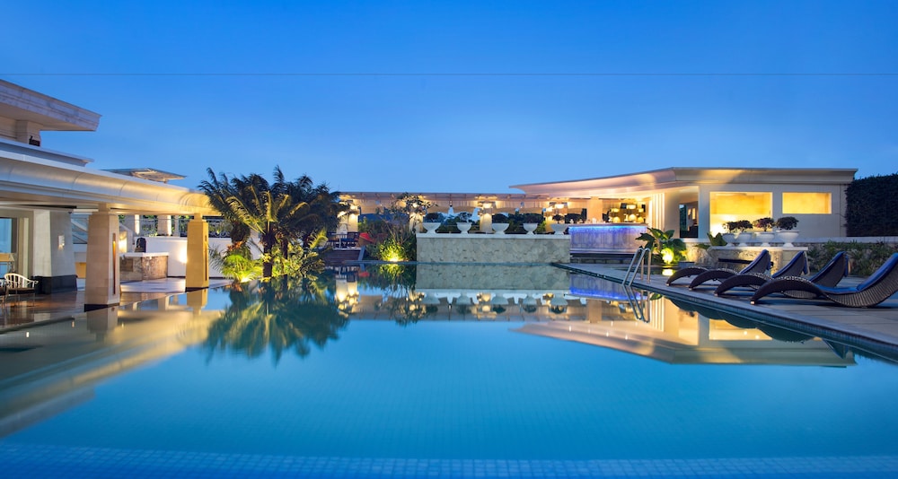 The Papandayan Hotel 56/60