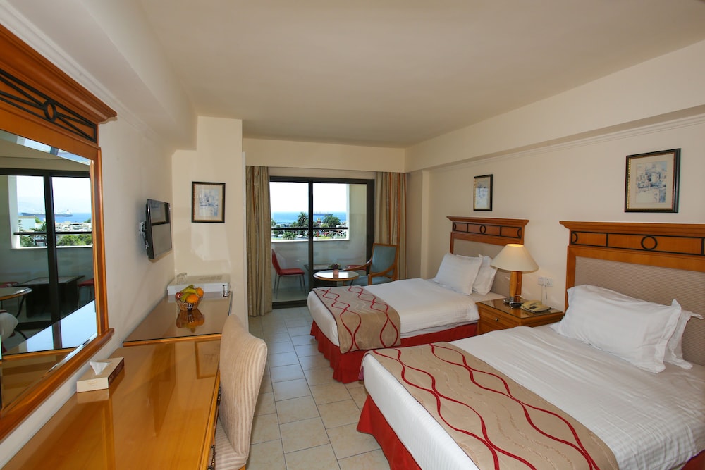 MINA HOTEL 15/65