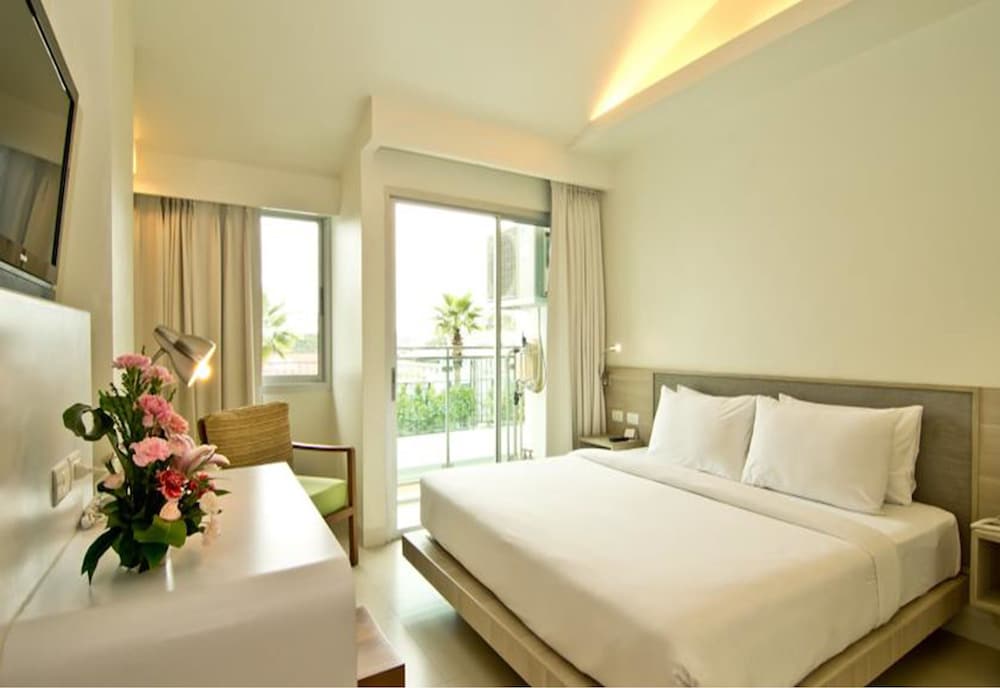 Sunshine Hotel and Residences 22/65
