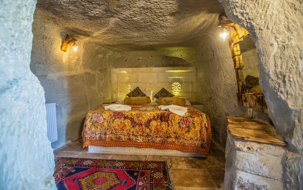 Nar Cave House & Swimming Pool 44/84