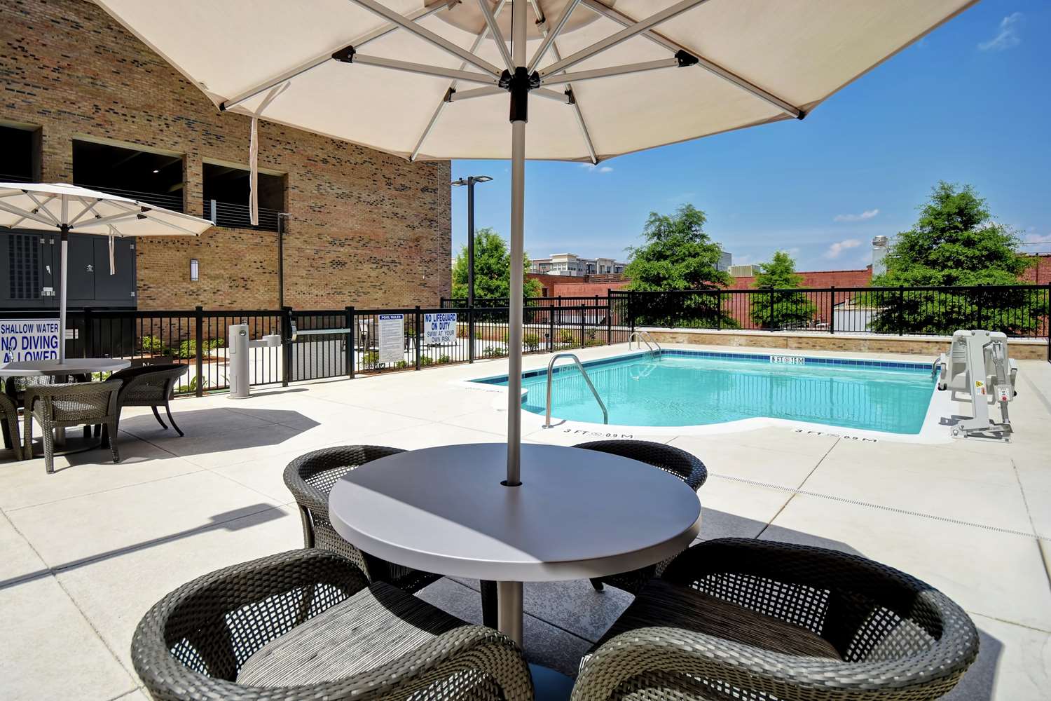 Homewood Suites By Hilton Greenville Downtown Sc 48/48