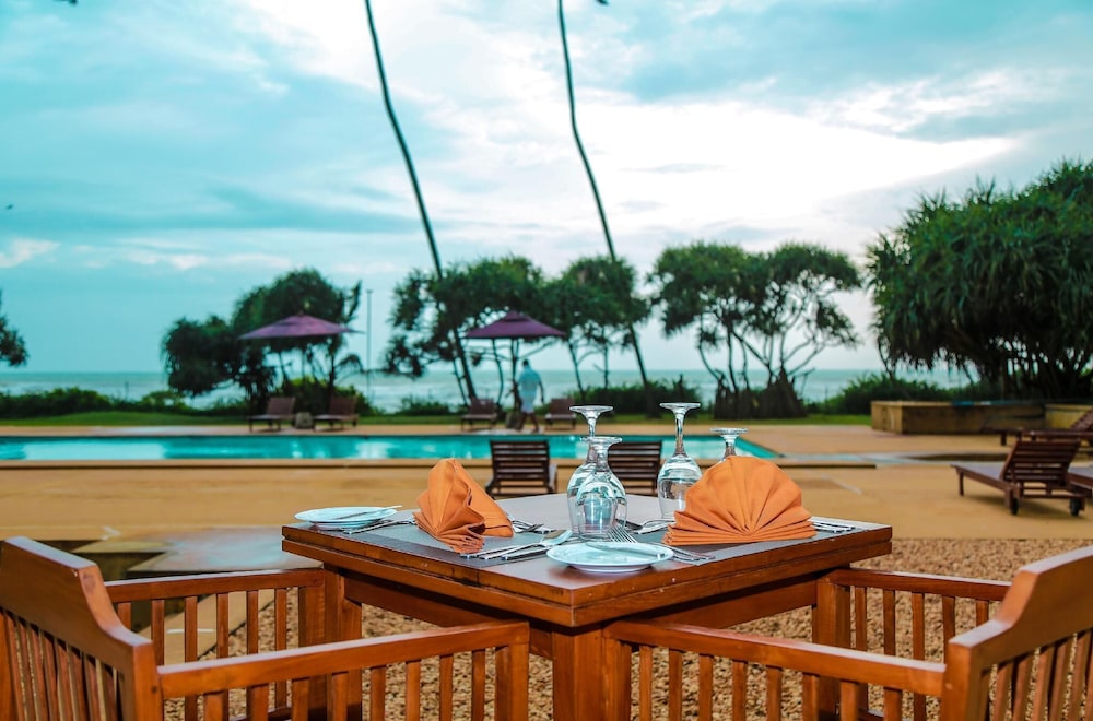 Grand Beach Wadduwa 28/42