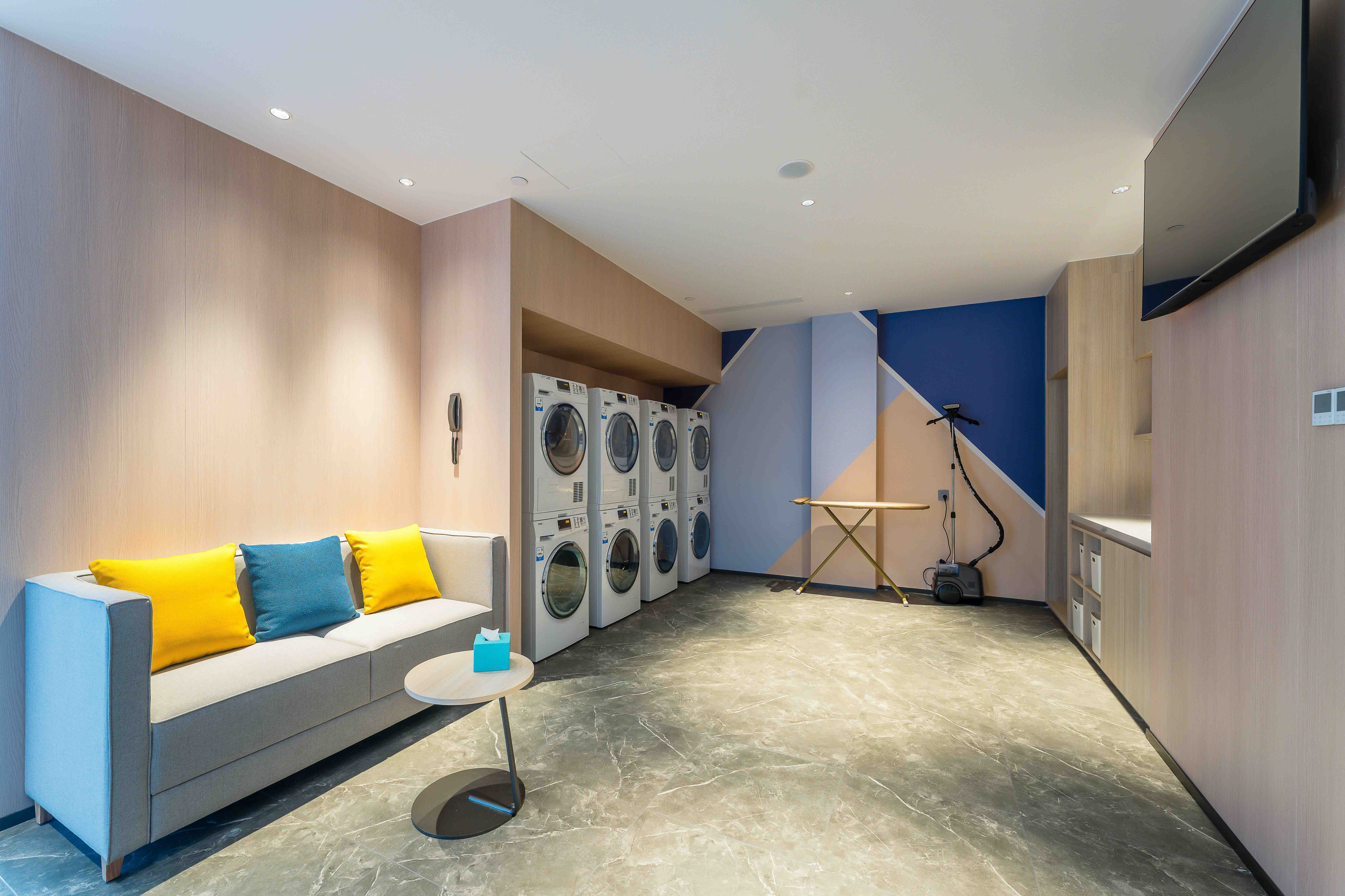 Holiday Inn Express Hangzhou Airport 18/26