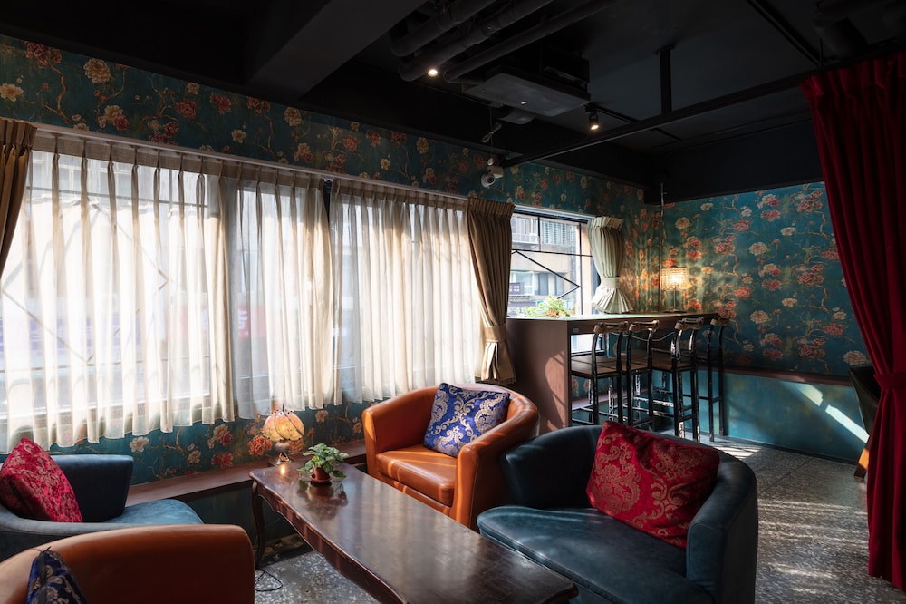 Cho Hotel 29/49