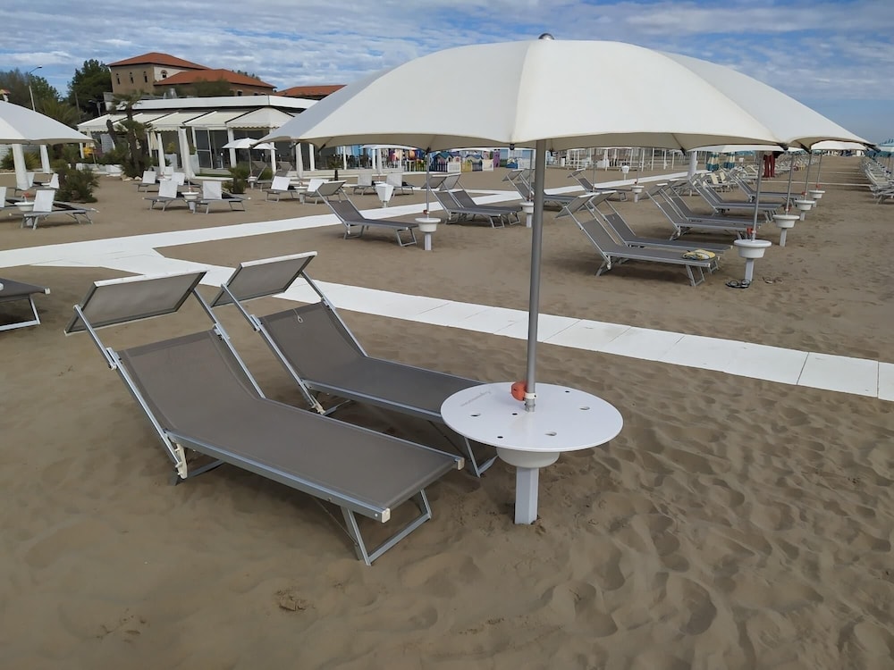 Hotel Naica 24/42