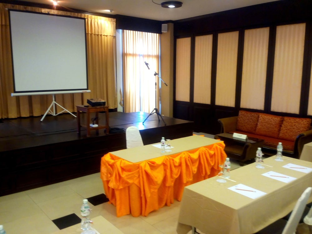 Phuphaya Resort Pattaya 38/47