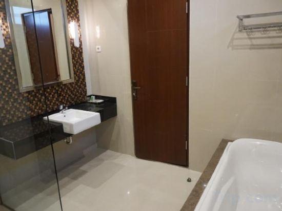 Go Hotel Maumere 40/41