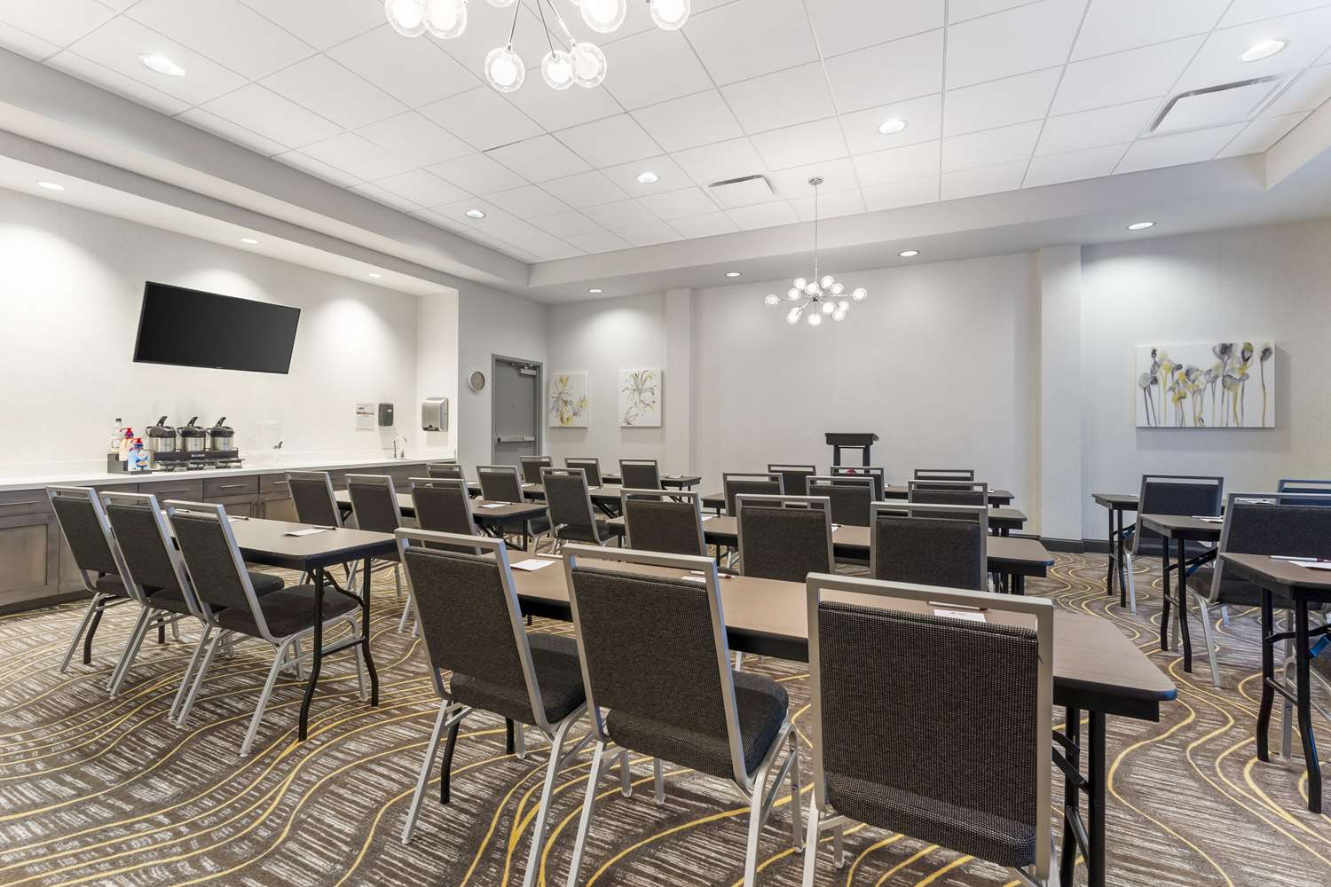 Best Western Plus Cranberry-Pittsburgh North 43/52