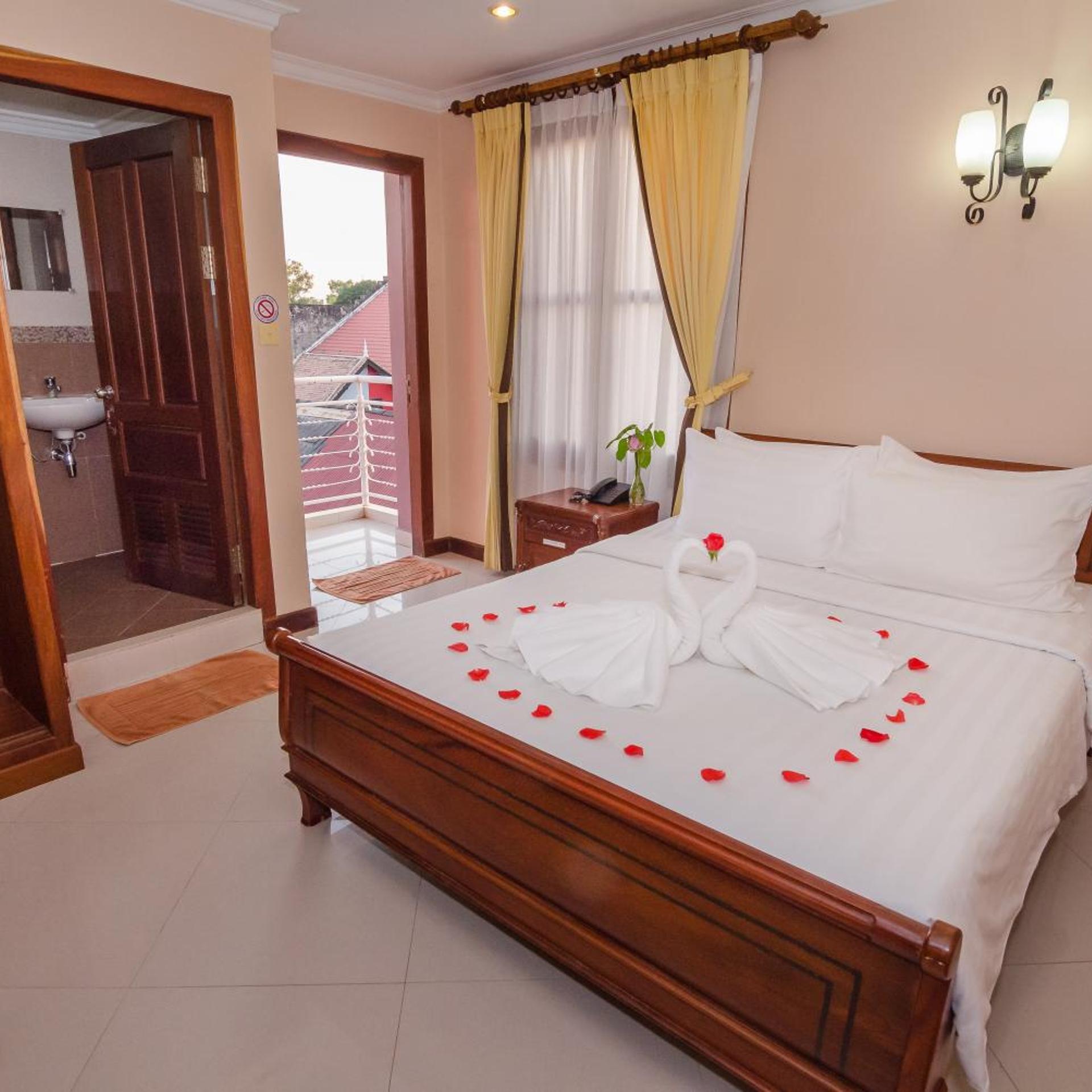 Deluxe, Double Bed
