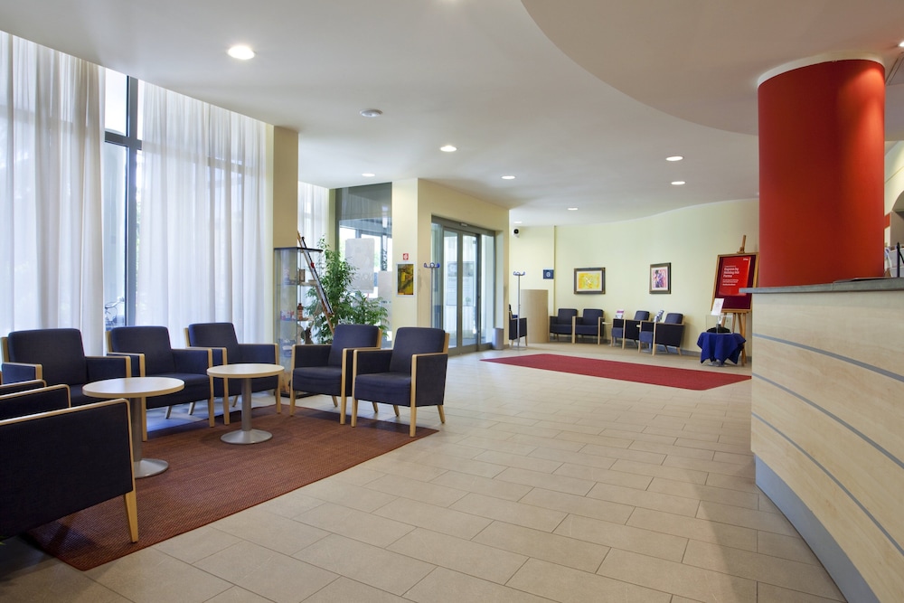 Express Holiday Inn Parma 8/59