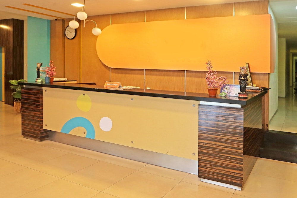 Super OYO Townhouse OAK Hotel Fiducia Serpong 8/44