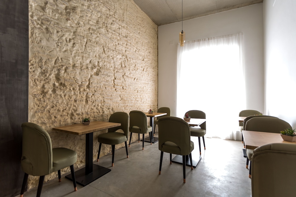 La Puerta de Palacio - Adults Only 27/34