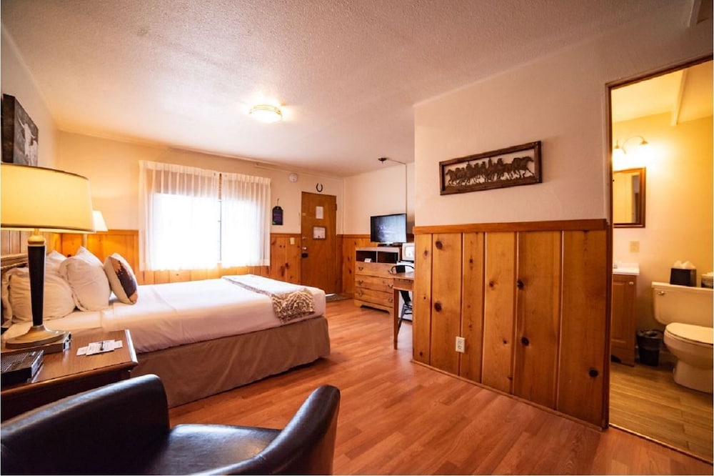 Alpine Trail Ridge Inn 46/74