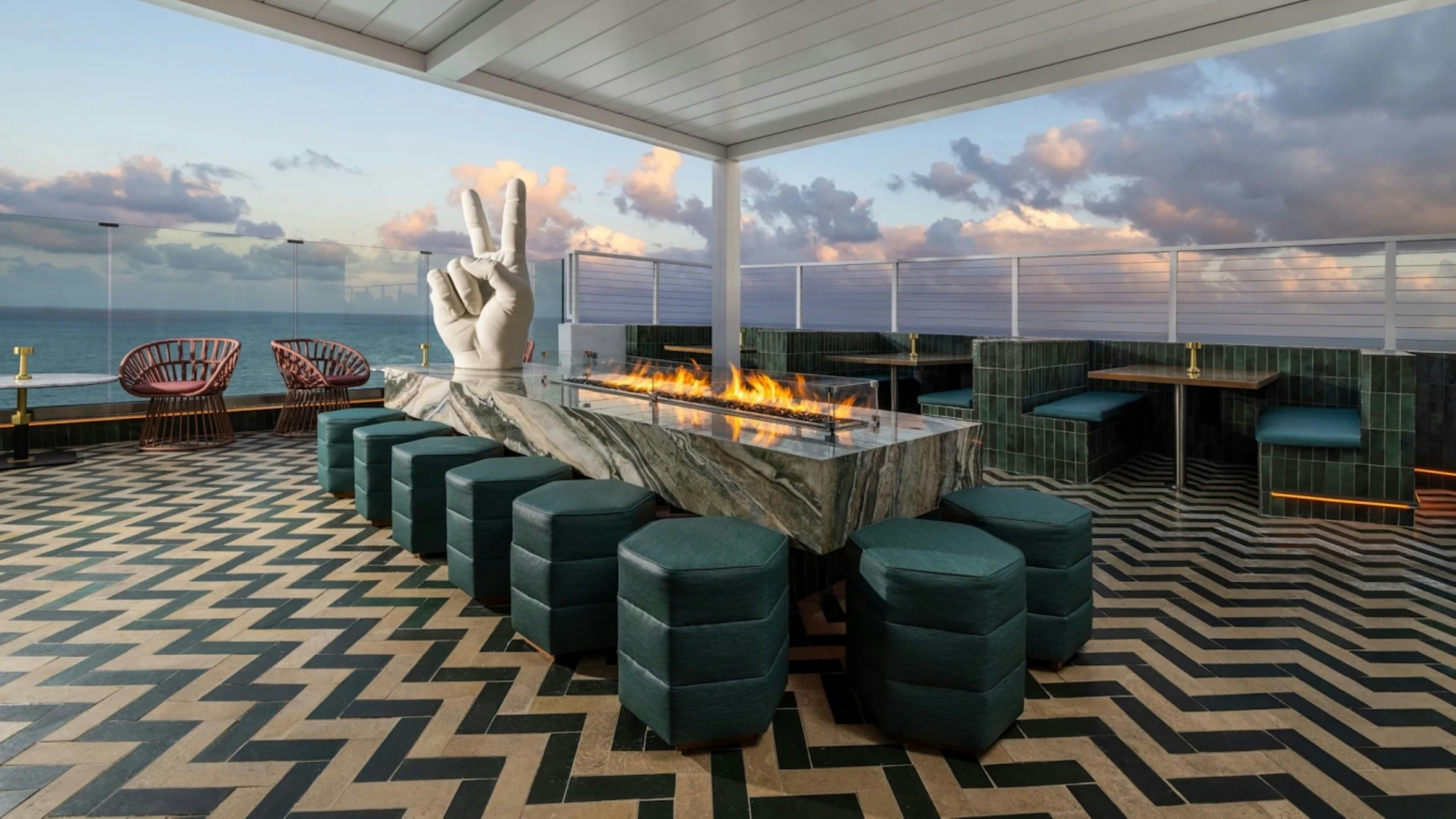 Beach House Fort Lauderdale, a Hilton Resort 76/77
