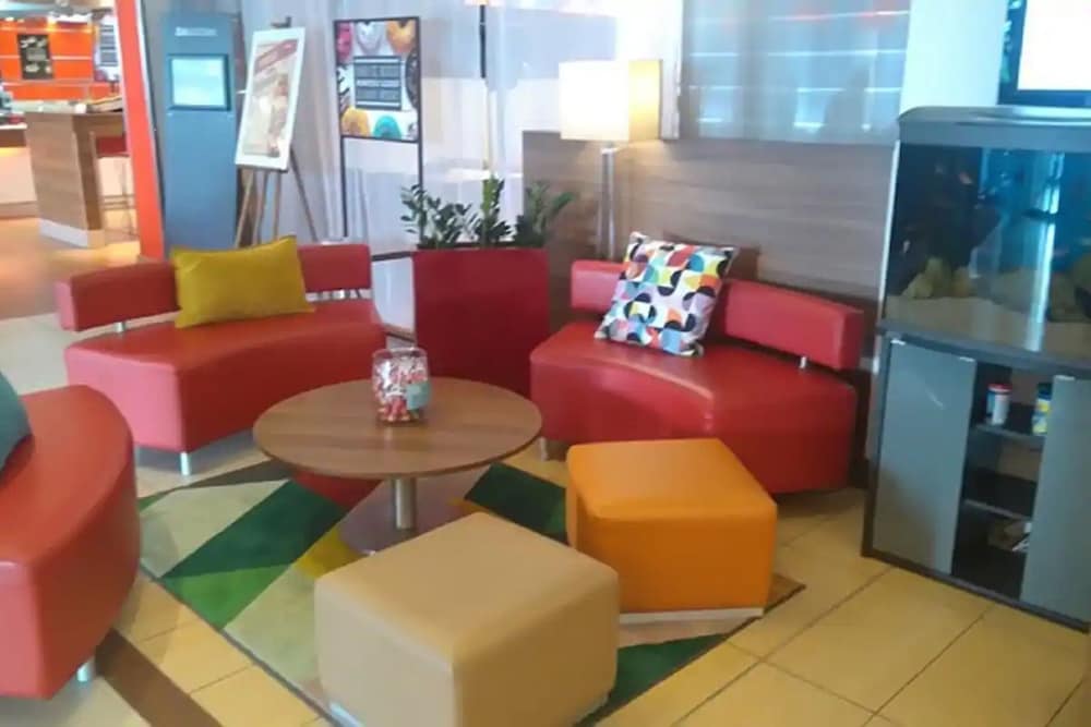 Ibis Warszawa Reduta 36/55