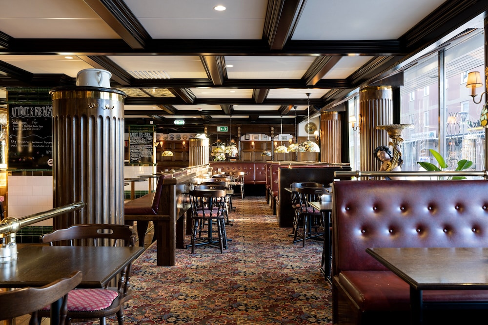 Hotel Bishops Arms Mora 28/44