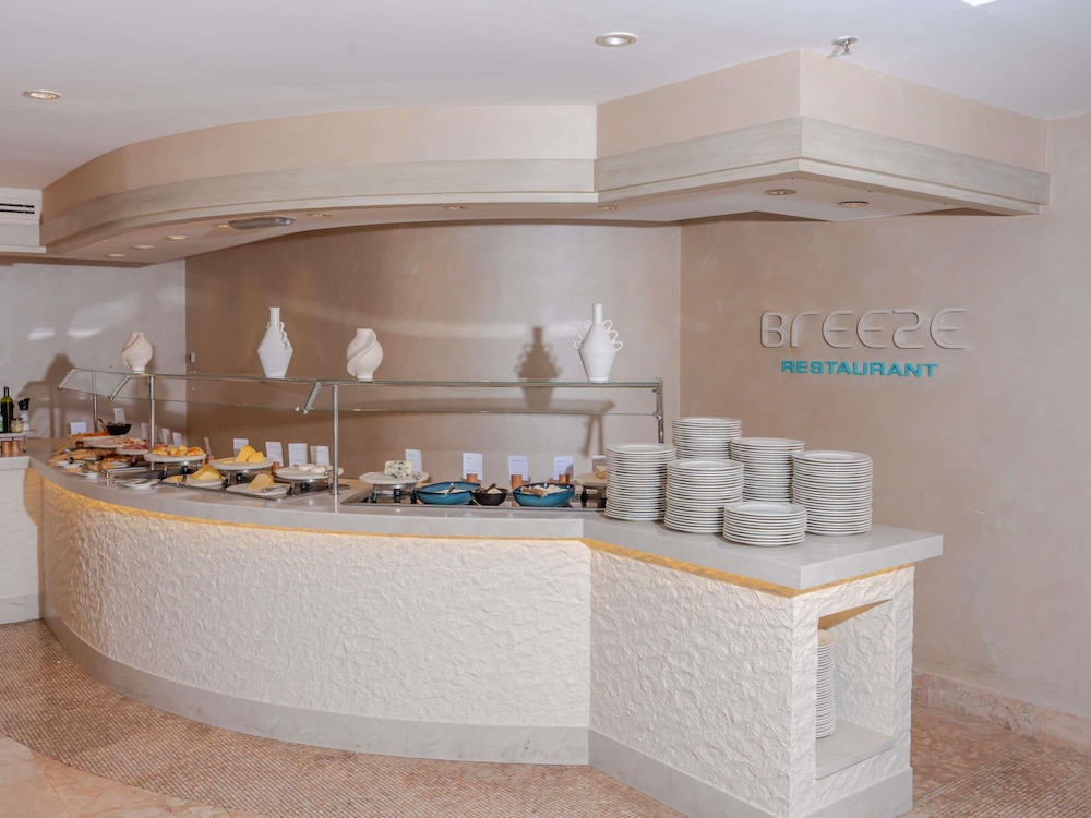 Movenpick Hotel & Resort Al Bidaa 10/86