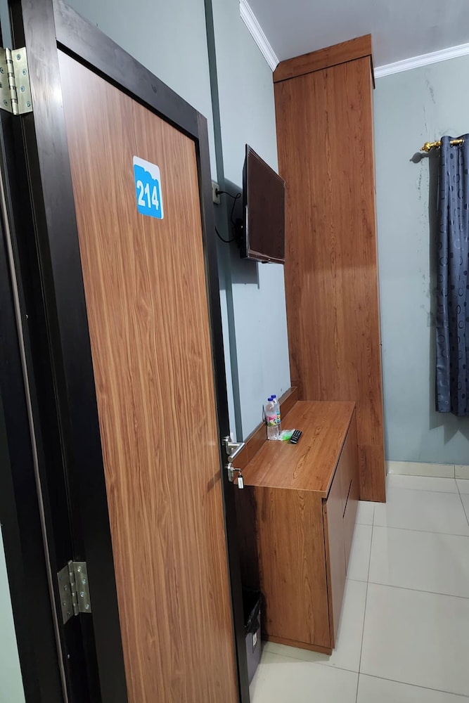 Barada Rooms 5/35