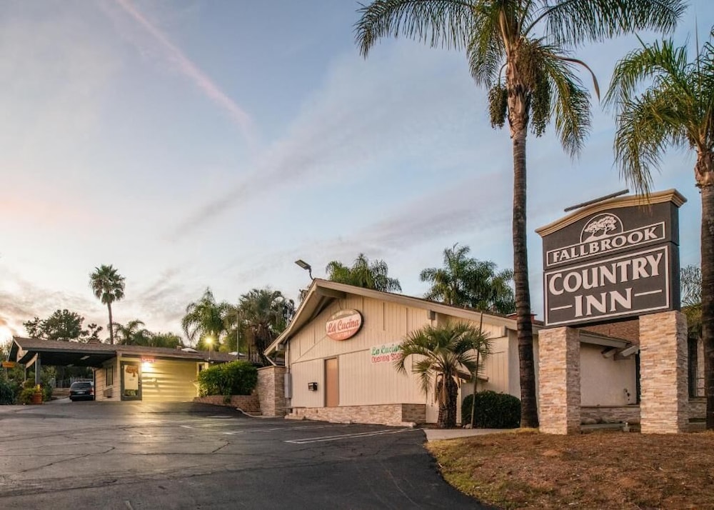 Fallbrook Country Inn 5/65