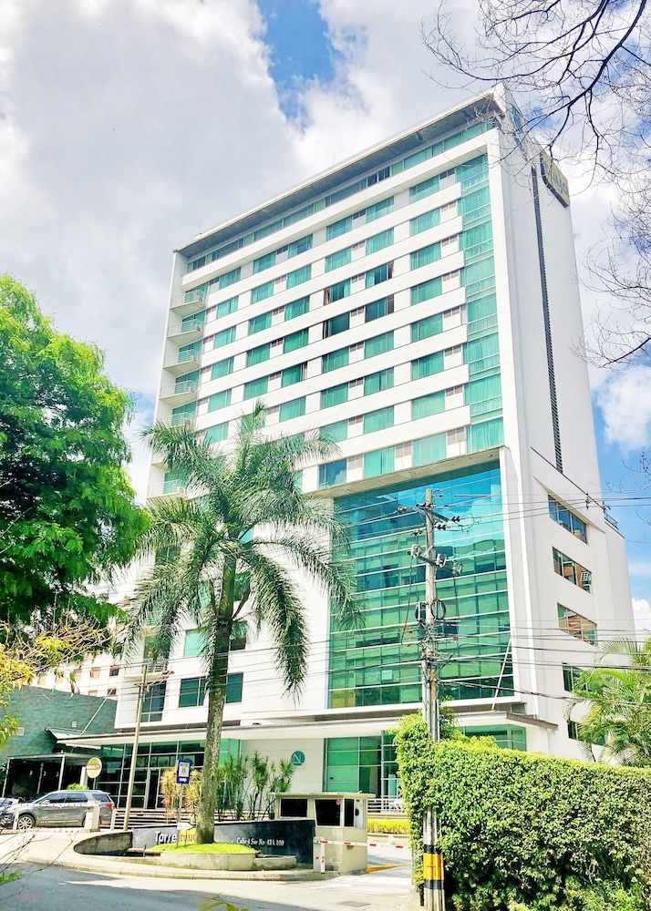 Novelty Suites Hotel in MEDELLIN