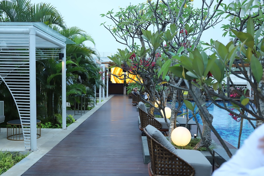 Novotel Tangerang 45/50