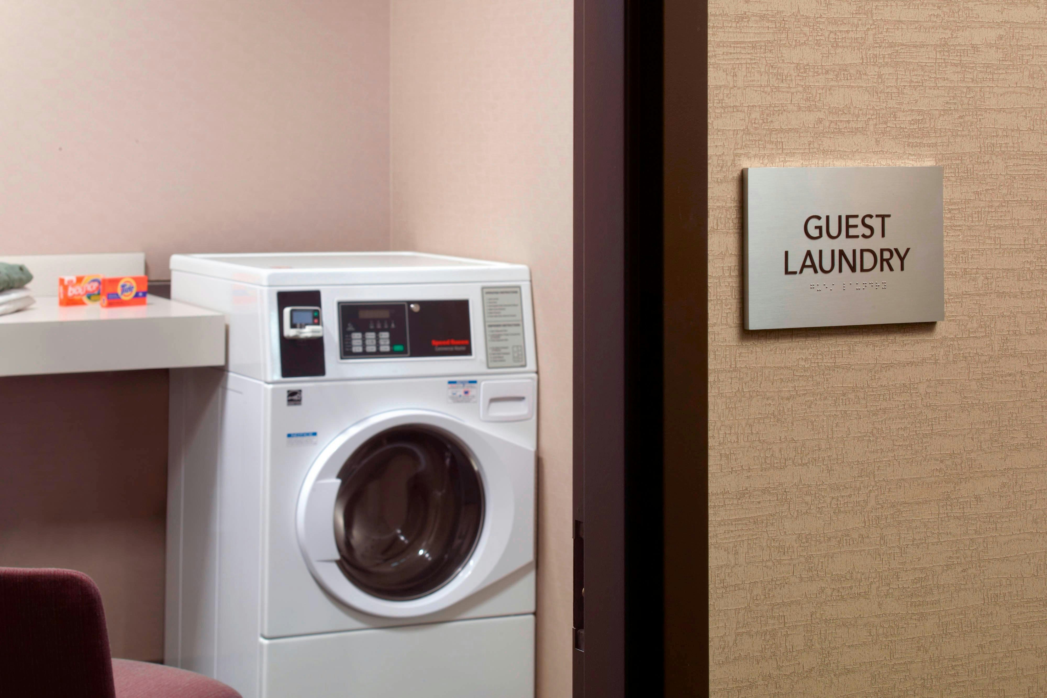 Courtyard By Marriott Lagrange 15/45