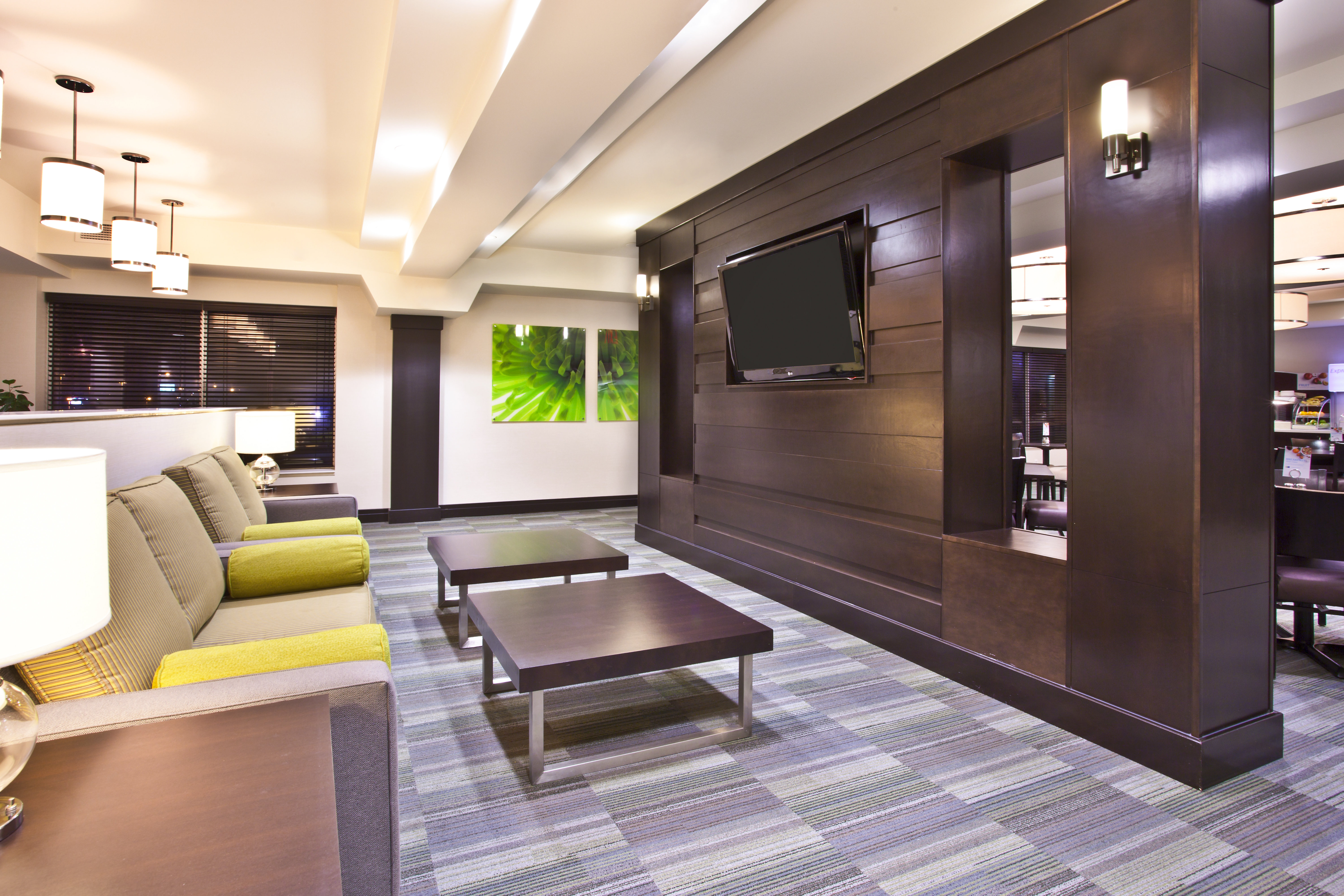 Holiday Inn Express: Sault Ste Marie 16/34