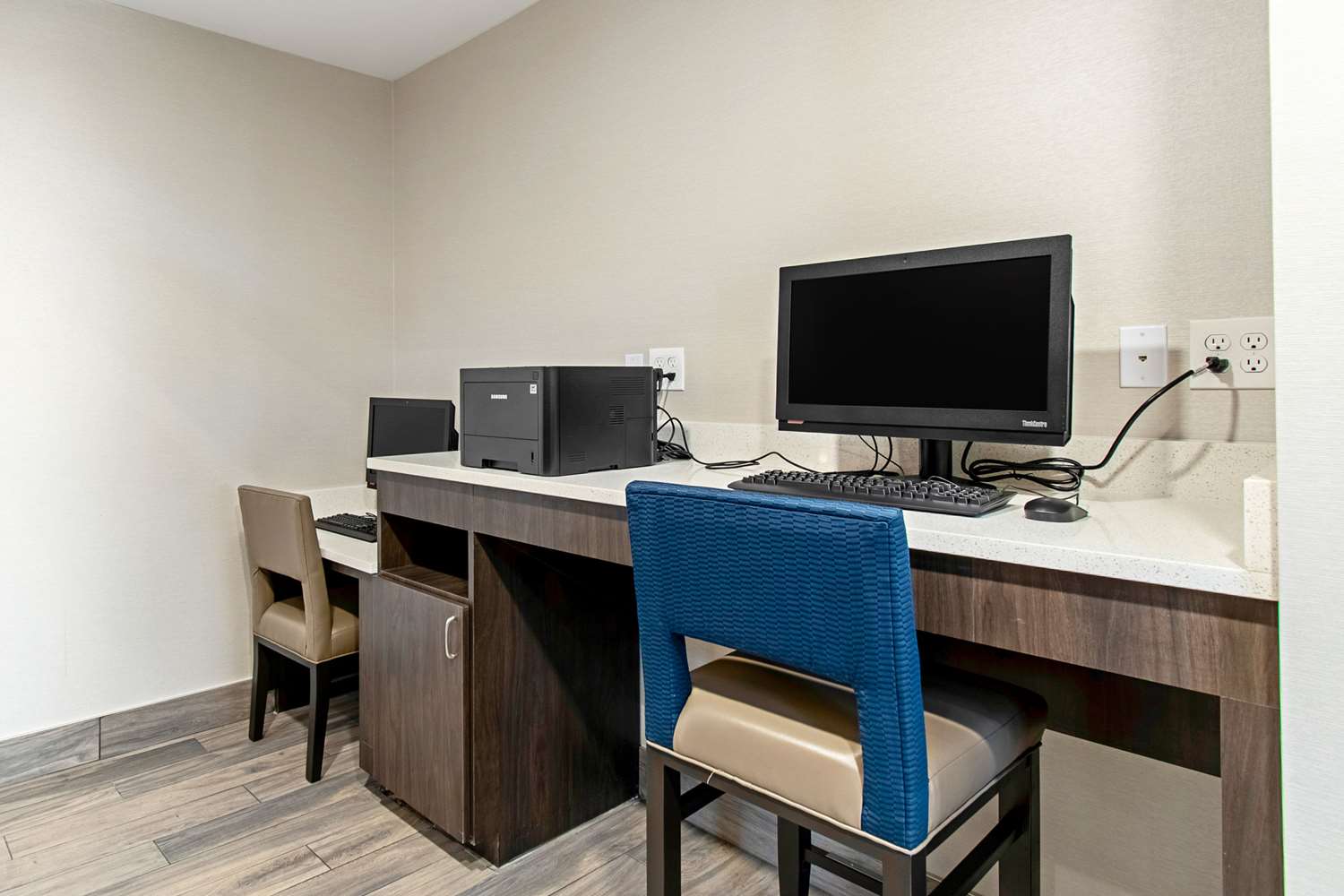 Comfort Suites Grove City Columbus South 31/36