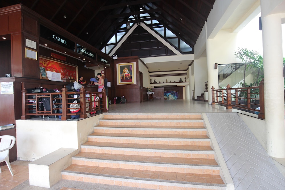Phi Phi Hotel 10/64
