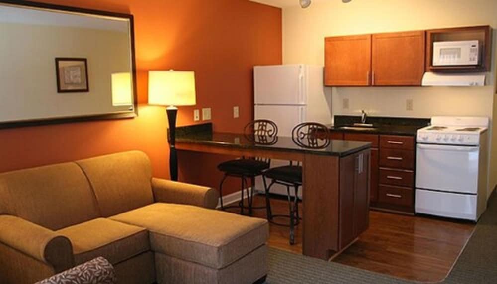 Affordable Suites Fayetteville 38/46