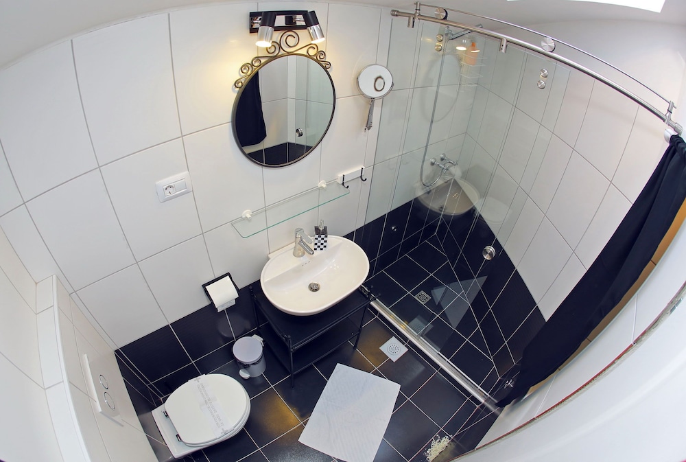 Tower, Superior, Studio, Double Bed, Sofa, Kitchen، Central Apartments - Integrated Hotel 2/2