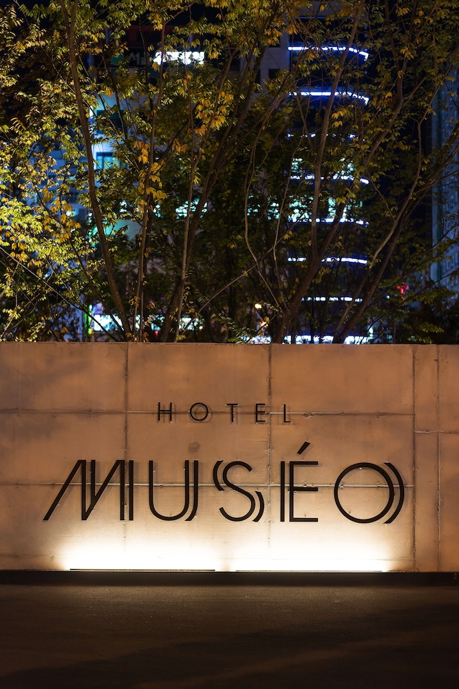 Hotel Museo 3/72