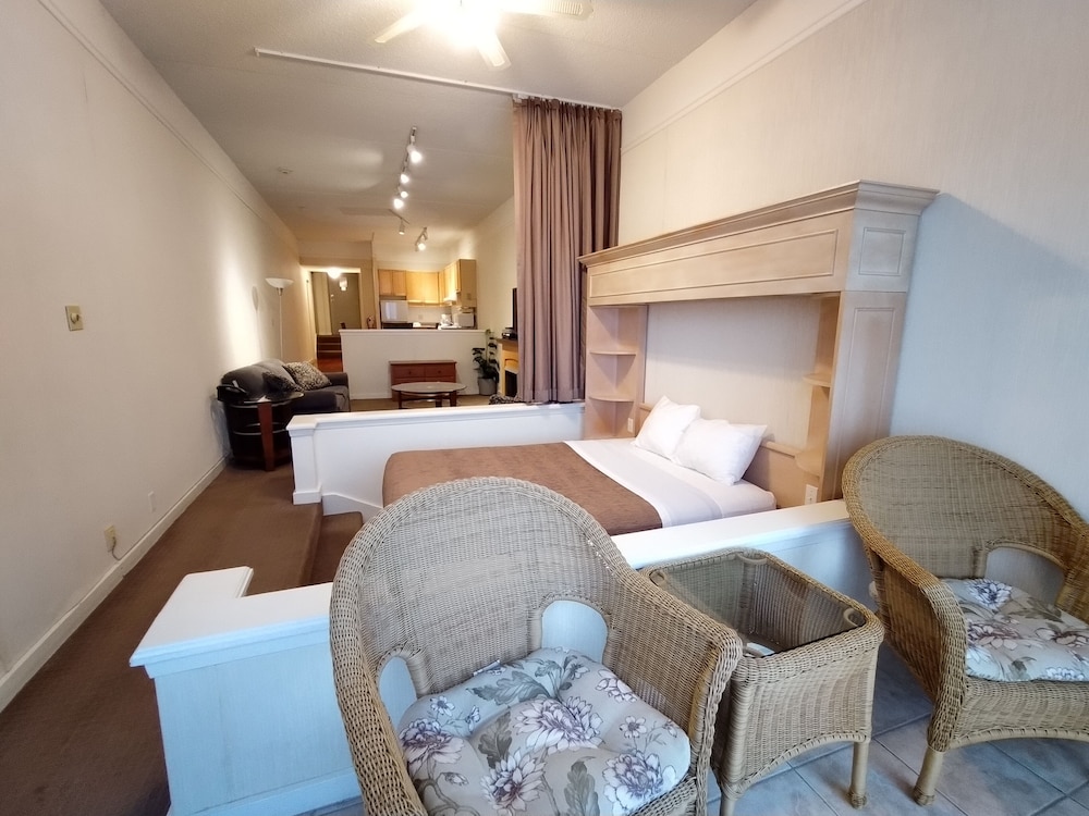 The Royal Harbour Resort 15/51