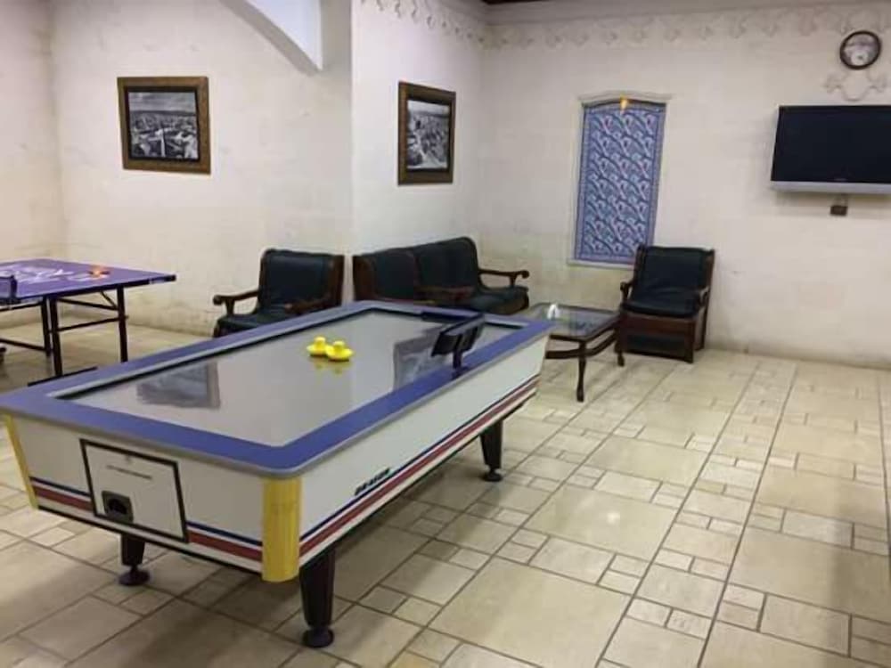 El Ruha Hotel 10/50