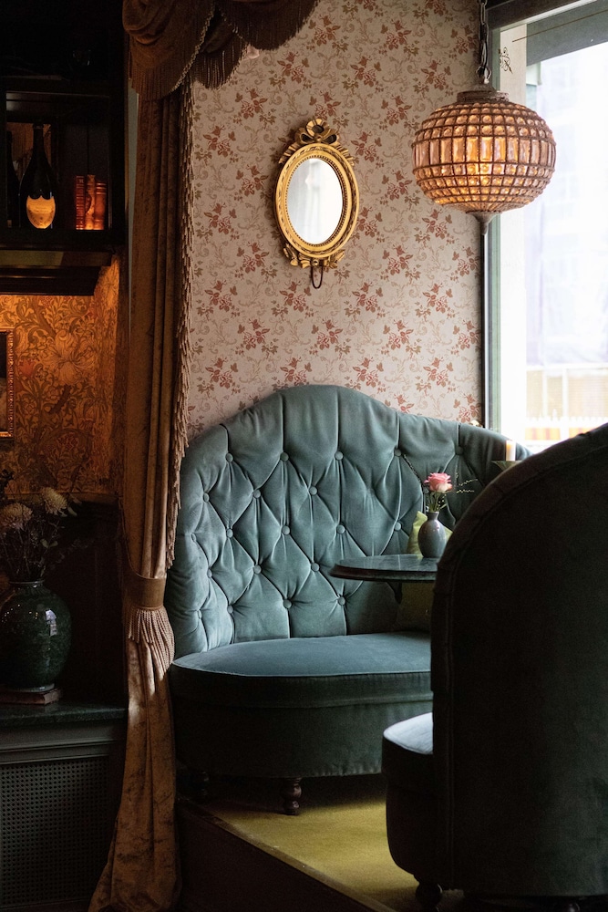 Hotel Pigalle 50/71