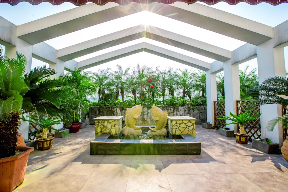 Louis Hotel Zhongshan 31/40