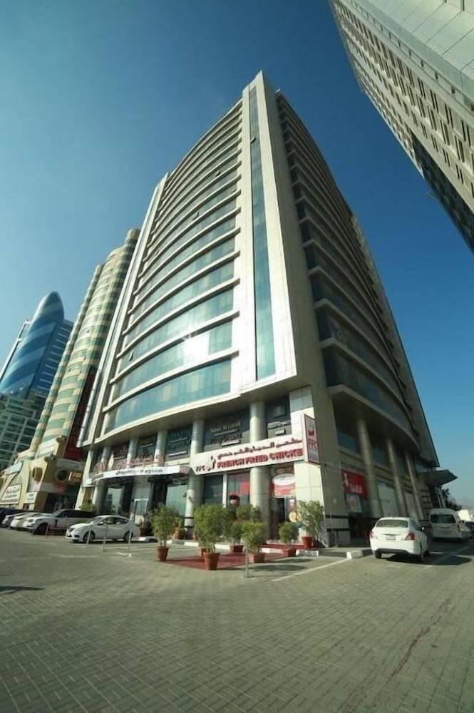 Clifton International Hotel 4/50